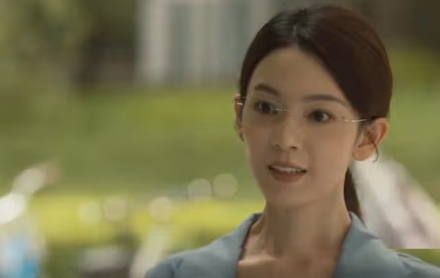 玫瑰的故事:看到白曉荷知三當三,才懂黃振華出軌家暴