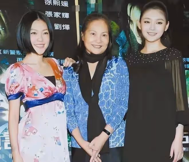 S媽不忍了！網傳s媽怒斥張蘭：有了新媳婦不要再來消費我女兒