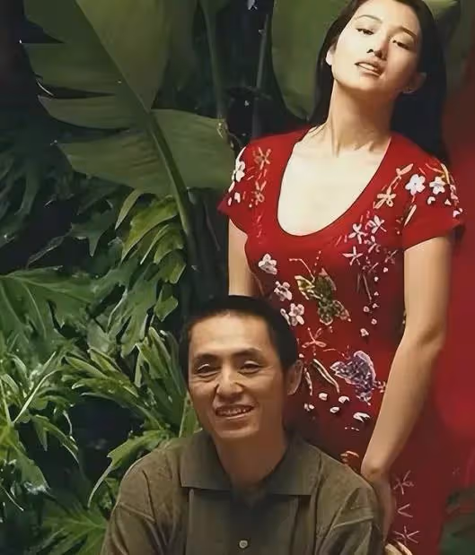 戴全套珠寶過42歲生日的陳婷,6年生3胎,是生育機器還是真幸福?