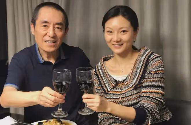 戴全套珠寶過42歲生日的陳婷,6年生3胎,是生育機器還是真幸福?