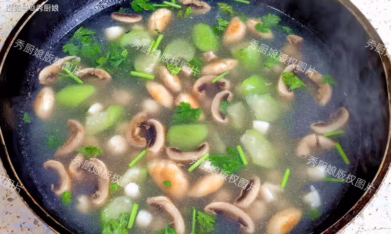 6月喝骨湯不如喝它,高蛋白低脂肪,鮮香美味,一鍋花不了幾個錢
