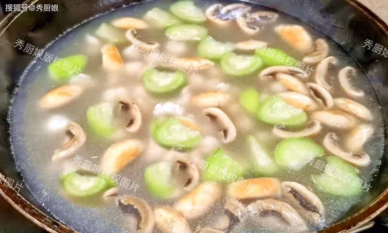 6月喝骨湯不如喝它,高蛋白低脂肪,鮮香美味,一鍋花不了幾個錢