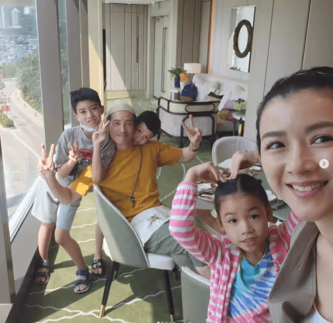 TVB男星與太太赴韓慶結婚11年!網友直呼P到認不出:變韓星