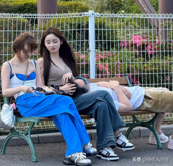 王思聰與21歲女友秀恩愛!曝大量私照長腿吸睛,甜蜜躺女方腿上
