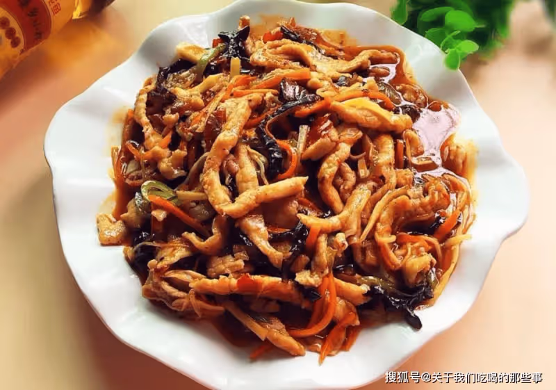 炒豬瘦肉,切記不要直接下鍋炒!掌握好2個難點,出鍋又嫩又香