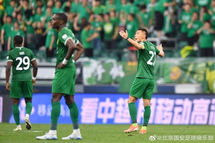 河南隊2:1絕殺北京國安!林良銘進球難救主,沖亞冠危險了