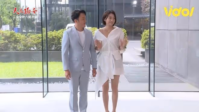 江祖平的顏值太高了，就算穿商務風的服裝，依舊很年輕
