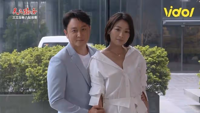 江祖平的顏值太高了，就算穿商務風的服裝，依舊很年輕