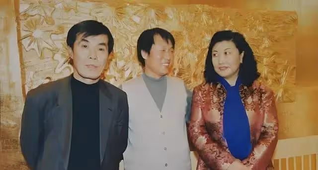 原來她早已離世!女兒敗光她留的7套房產,至死沒和趙本山和解