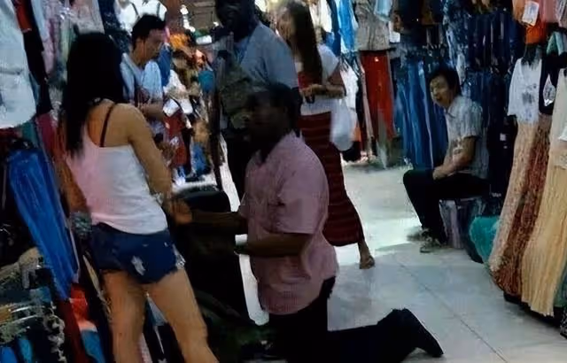 遠嫁非洲的武漢女學生陳怡:多年後再提,為何依舊令人深感痛惜
