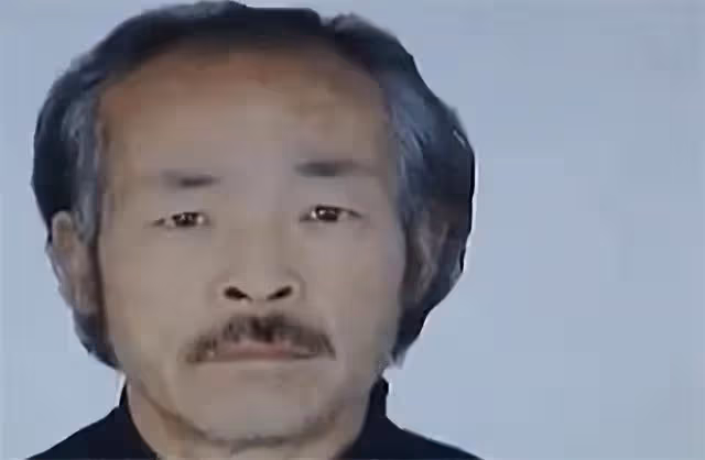 2013年77歲老人入獄,警官點名時發現不對,調查後發現是三假犯