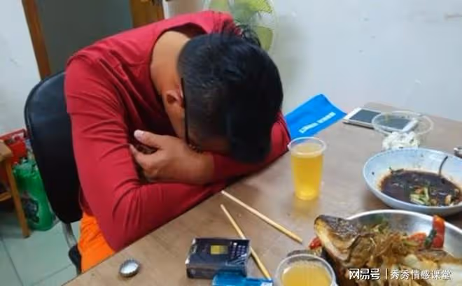 一男子邀17名朋友到家,吃完飯後,17人全被扔進焚化爐