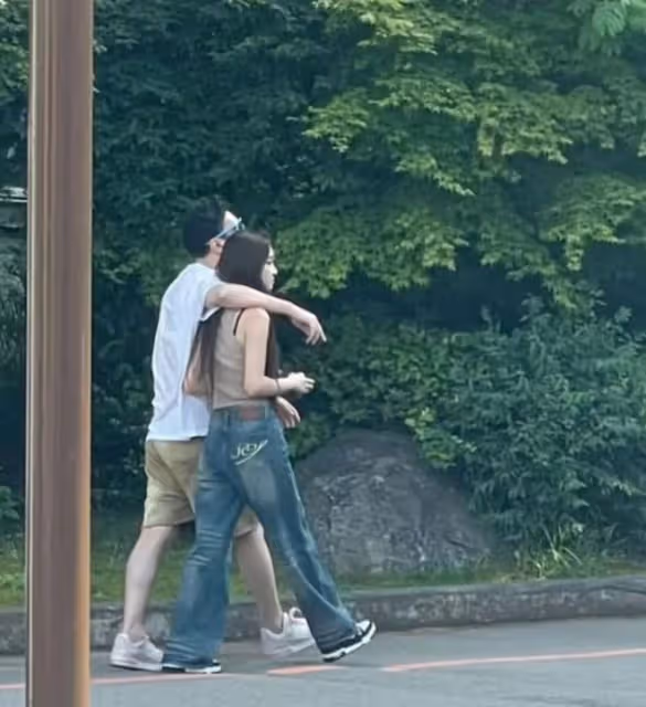 王思聰新戀情曝光,懶懶成新任女友,不婚主義者的愛情觀再引關注