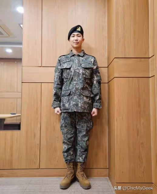 BTS防彈少年團Jin首退伍，一文了解全員回歸時間和最新軍職！