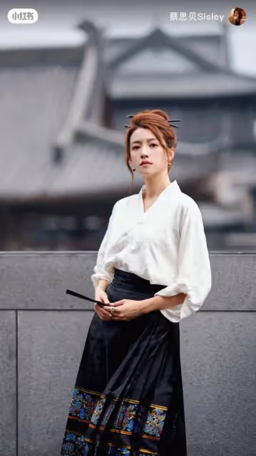 TVB花旦欲洗第三者標籤!穿馬面裙漂亮可愛!征服內地網民?