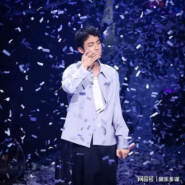 吻BTS JIN的下場!女粉絲遭檢舉「性騷擾」