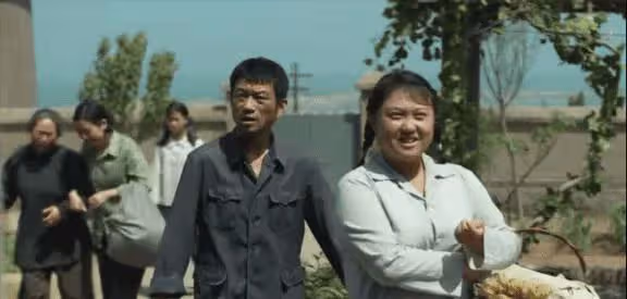 《父母愛情》都捧不紅的女明星,13歲考上戲,如今卻因整容無戲拍