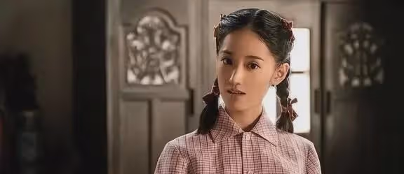 《父母愛情》都捧不紅的女明星,13歲考上戲,如今卻因整容無戲拍