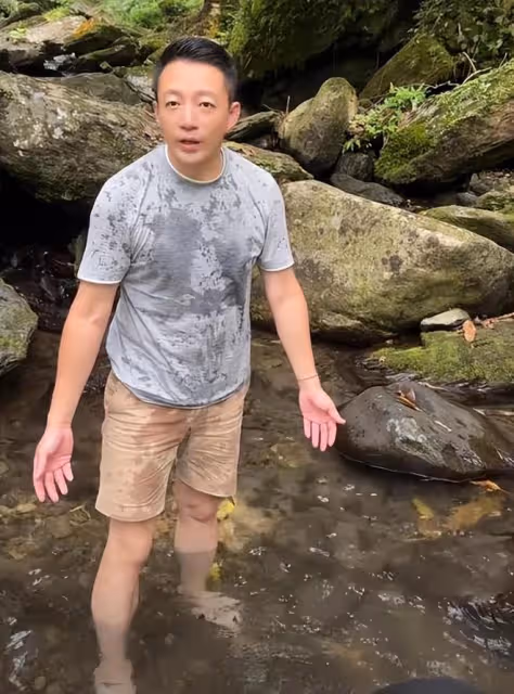 汪小菲首次帶新岳母旅遊,玥兒叫小梅媽媽,孩子終於有陪伴了