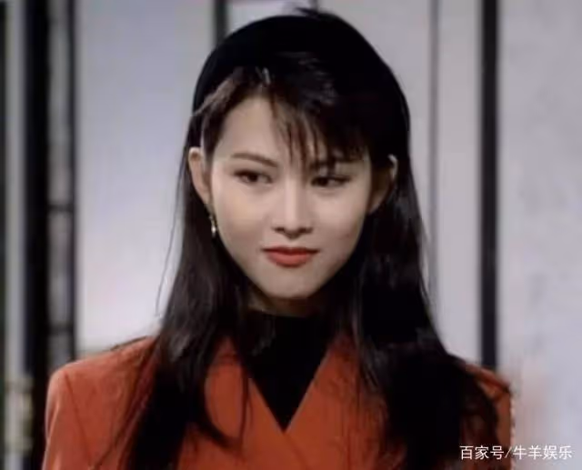 80後公認的「第一美女」有多撩?一個動作,直到今天仍是經典
