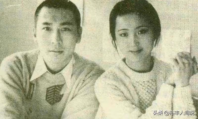 公交站偶遇陳曉旭68歲前夫!穿拖鞋鬍子拉碴,老戲骨卻毫無明星范