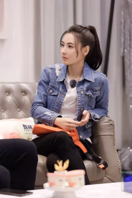 5000張艷照門！讓張柏芝前途盡毀，「清純玉女」變「緋聞女王」