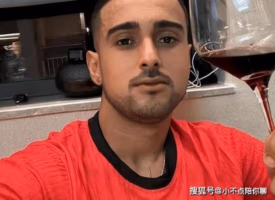 國足歸化熱門首次身披國足戰袍亮相,效率堪比金靴,入籍時間敲定