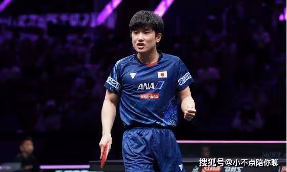 2-3!張本智和不敵17歲法國小將,瘋狂跺腳,對手贏球後躺地怒吼