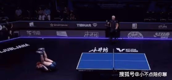 2-3!張本智和不敵17歲法國小將,瘋狂跺腳,對手贏球後躺地怒吼