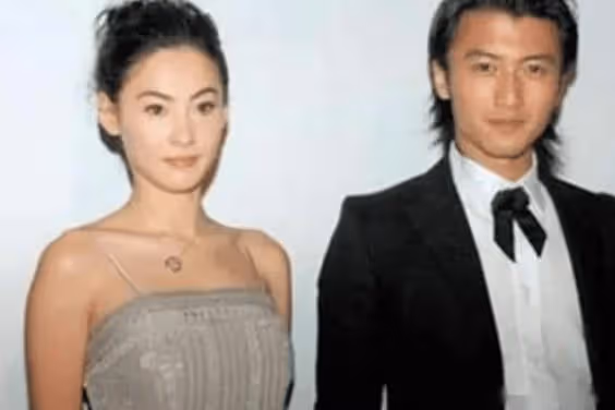 張柏芝三胎生父恨透謝霆鋒,現離婚協議爆光,網友:謝霆鋒太狠心