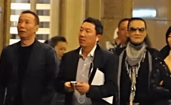 謝賢決定修改遺囑,張柏芝三胎父親是孫東海,王菲與謝霆鋒假分手