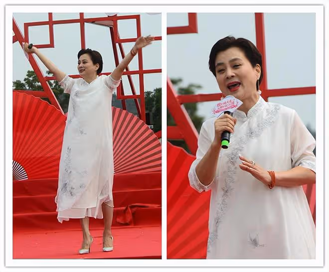 快六十的「玉兔精」李玲玉，穿一襲長裙優雅端莊，氣場好優雅
