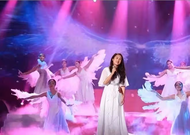 回顧汶川地震,李應霞救了丈夫卻丟了雙腿,丈夫的做法如何