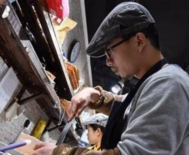 2014年浙大學霸黃曉斌:「本碩連讀」7年,醫學院畢業卻去賣麵包