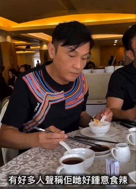 港星漂亮女兒獲TVB力捧上位！父親節大曬合照，被指像兩兄妹