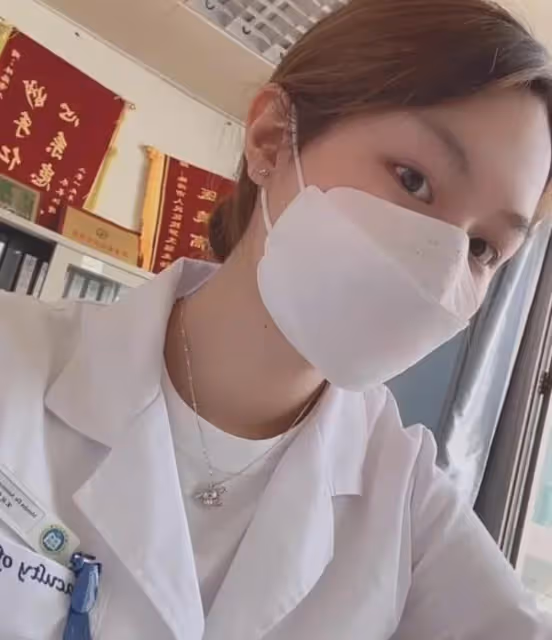 顏值更高？港姐雙胞胎妹妹大曬比基尼！內地醫院穿制服清純