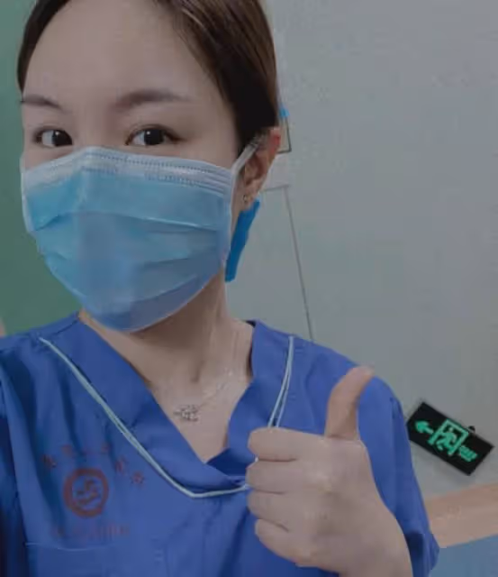 顏值更高？港姐雙胞胎妹妹大曬比基尼！內地醫院穿制服清純