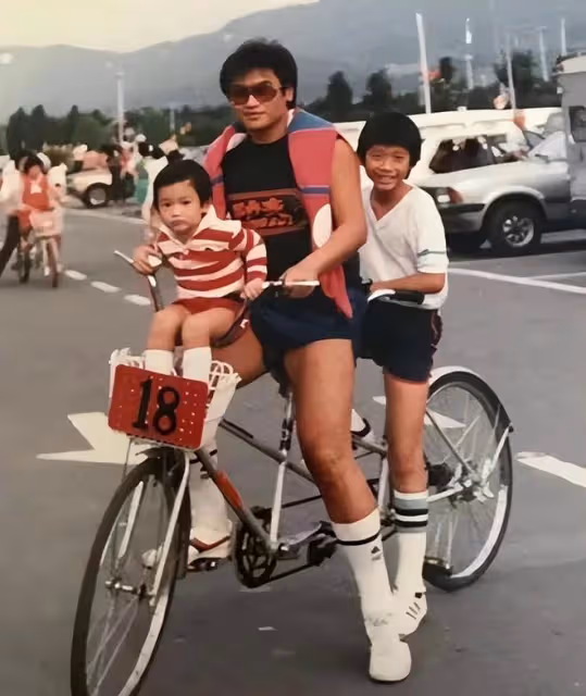 高宇橋父親節悼念爸爸和Godfrey,分享親人生前視頻表達思念