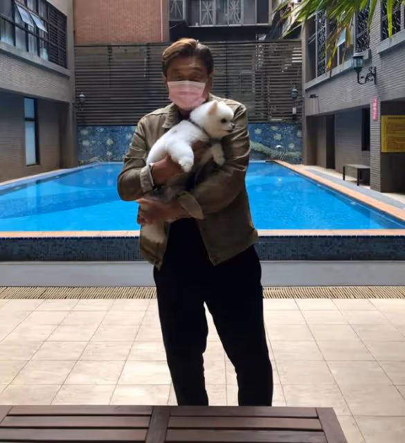 高宇橋父親節悼念爸爸和Godfrey,分享親人生前視頻表達思念
