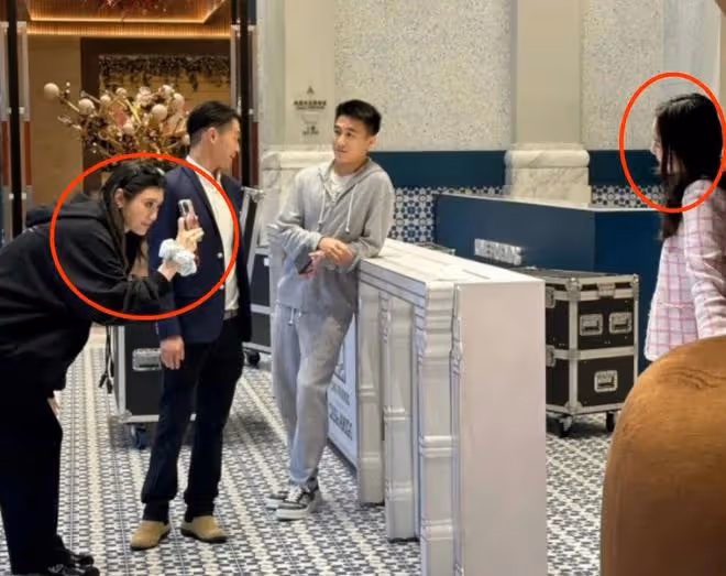 奚夢瑤參加何超欣生日,一個舉動突出了她能嫁入豪門的高情商