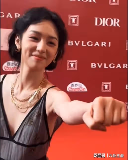 李冰冰私下道歉!央視六公主配合周也演戲,周也和央視一笑泯恩仇