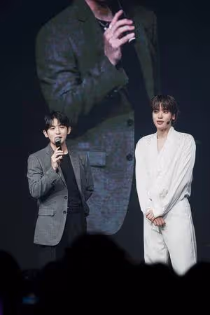 TEEN TOP Niel守約告白Ricky：我愛你！　火辣女舞者摸胸熱舞