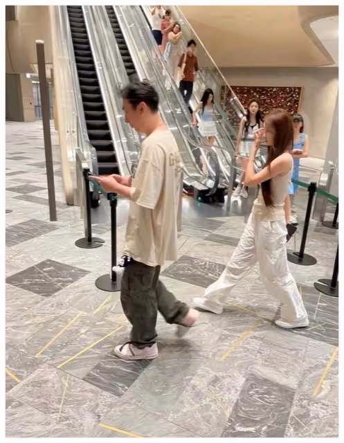 新女友高調錶白王思聰,稱這一刻等了好久,王思聰幾年前就關注她