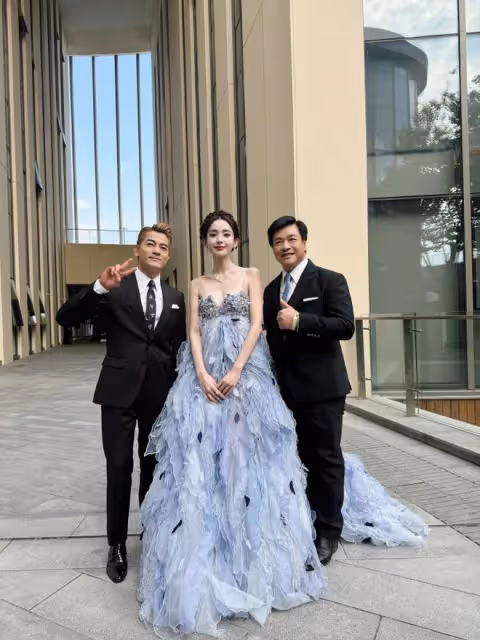 郭富城曬與章子怡合照,與女方久違同框互道近況,大讚其神采飛揚