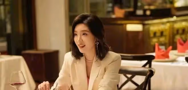 玫瑰的故事：白曉荷對黃振華痴心難改！韓鸚挖坑拆散蘇更生黃振華