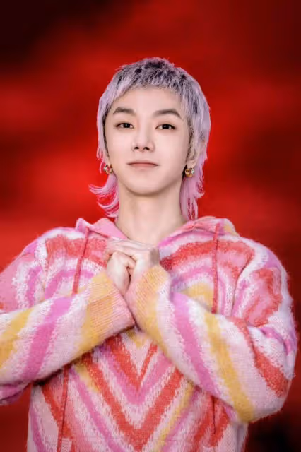 華晨宇演唱會造型曝光，金髮濃妝撞臉鞠婧禕，評論區尷尬了