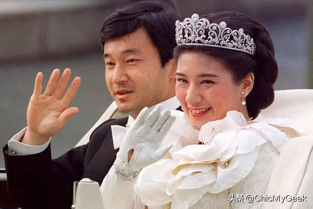 日本傳奇雅子皇后!讓德仁天皇一見鍾情,三度拒絕王室求婚