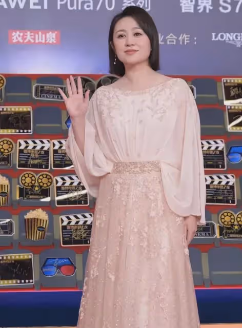 電影之夜生圖，章子怡、高葉氣場強大，娜扎宛若仙子，她全場最美