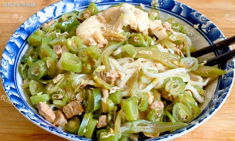 夏天使勁吃,鈣是黃豆的2倍,雞肉的7倍,中老年要常吃,腿腳有勁