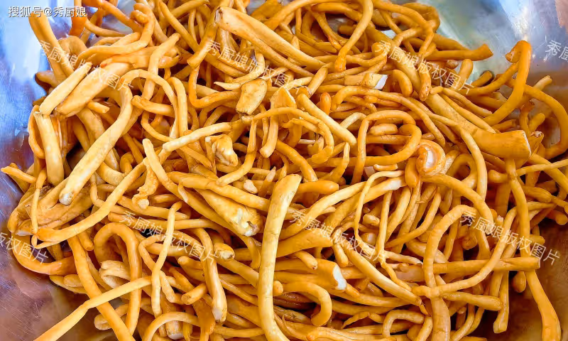 夏天使勁吃,一養肝,二潤肺,三補氣血,四助睡眠,隨手一拌真香